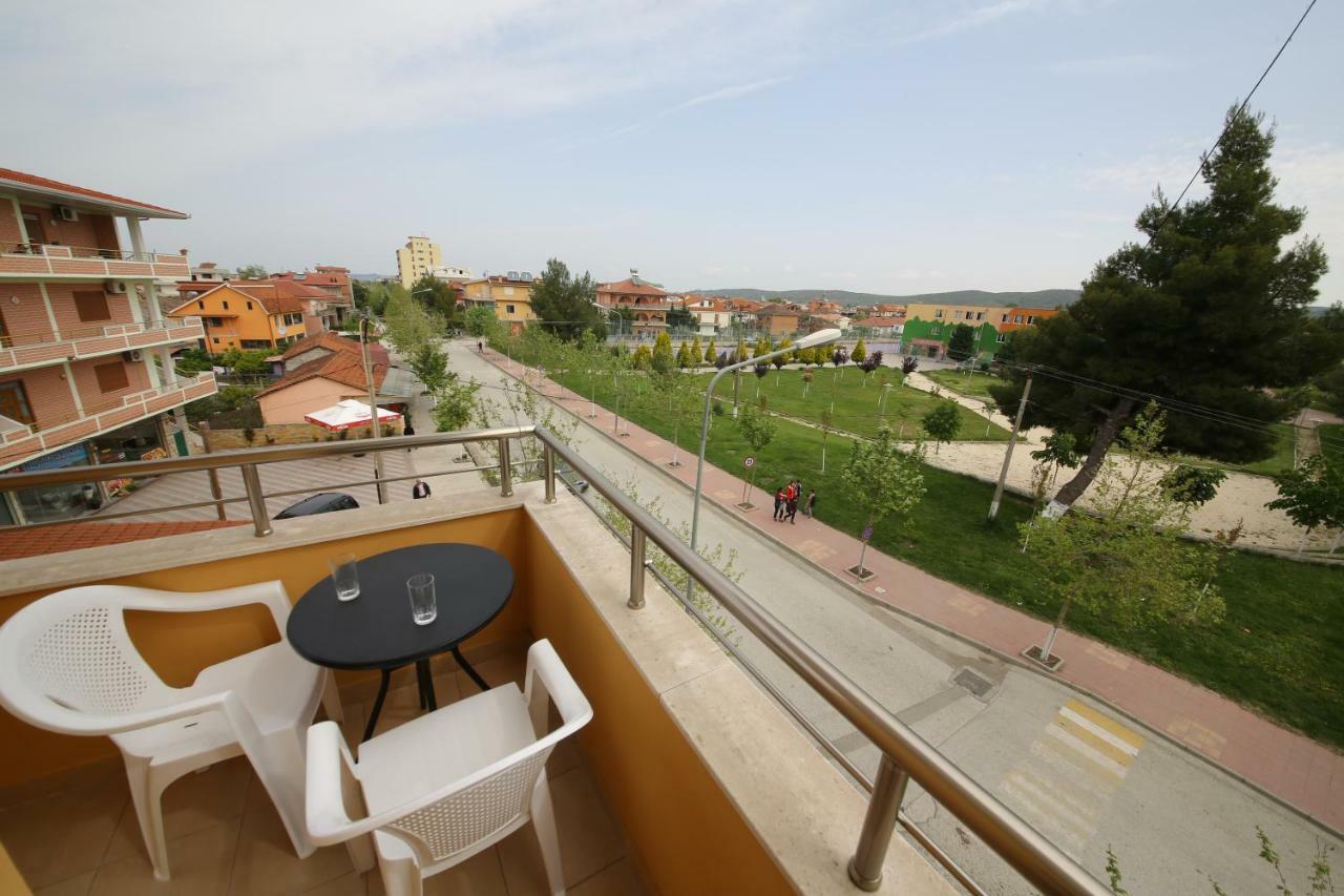 Andrea Bashuri Hotel Divjake Exterior photo