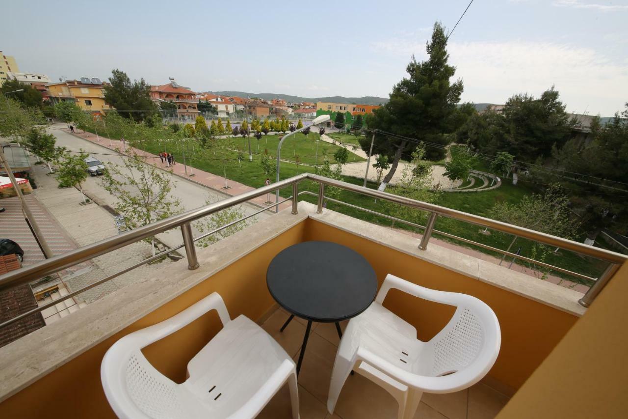 Andrea Bashuri Hotel Divjake Exterior photo